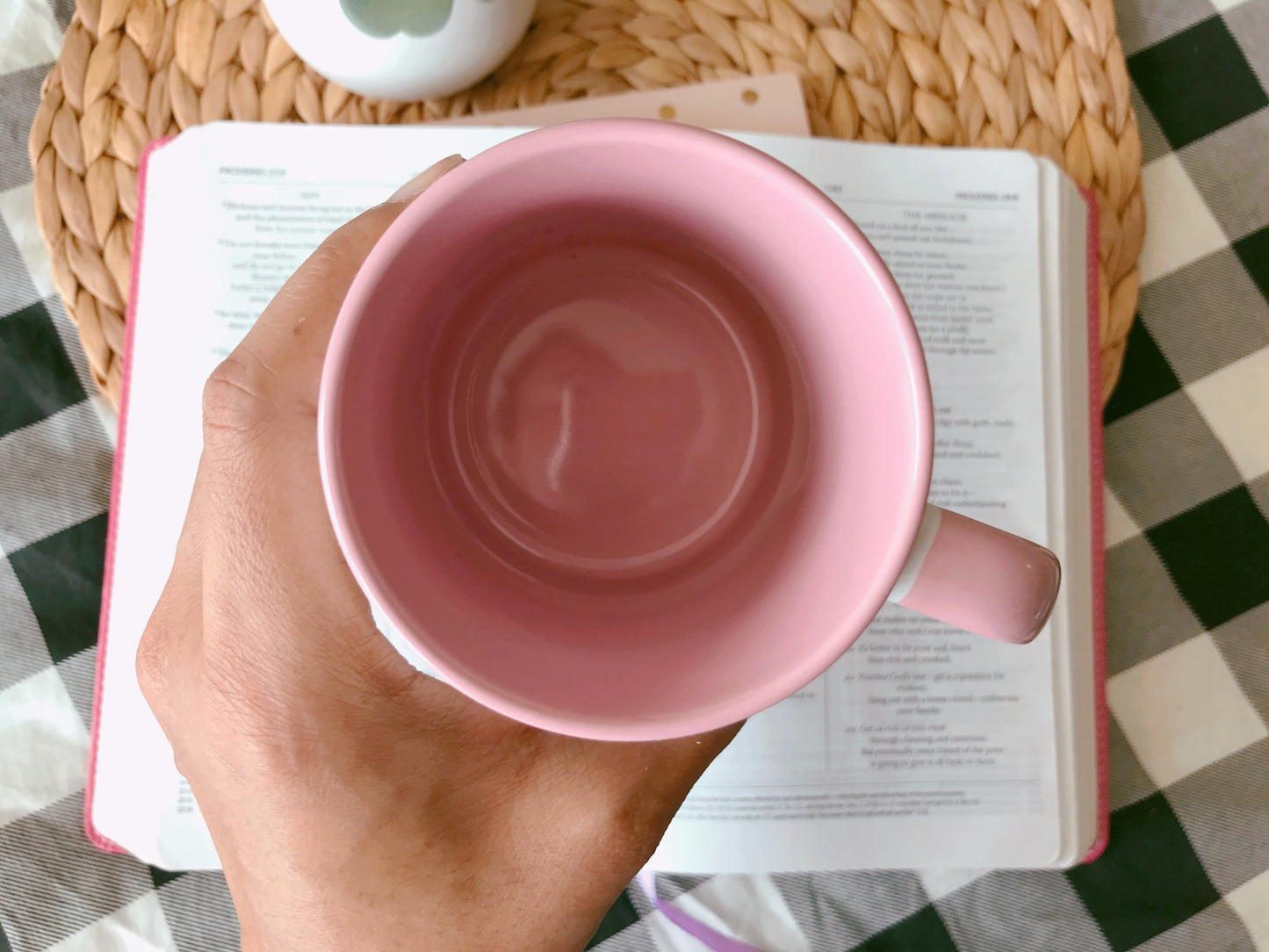 Proverbs 27:9 Sweet friendship refreshes the soul (Pink) - Bible Verse Mugs
